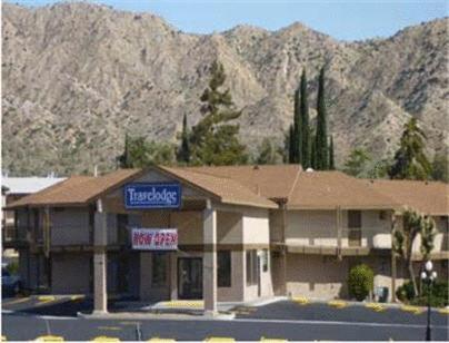 Travelodge Inn & Suites By Wyndham Yucca Valley/Joshua Tree Buitenkant foto