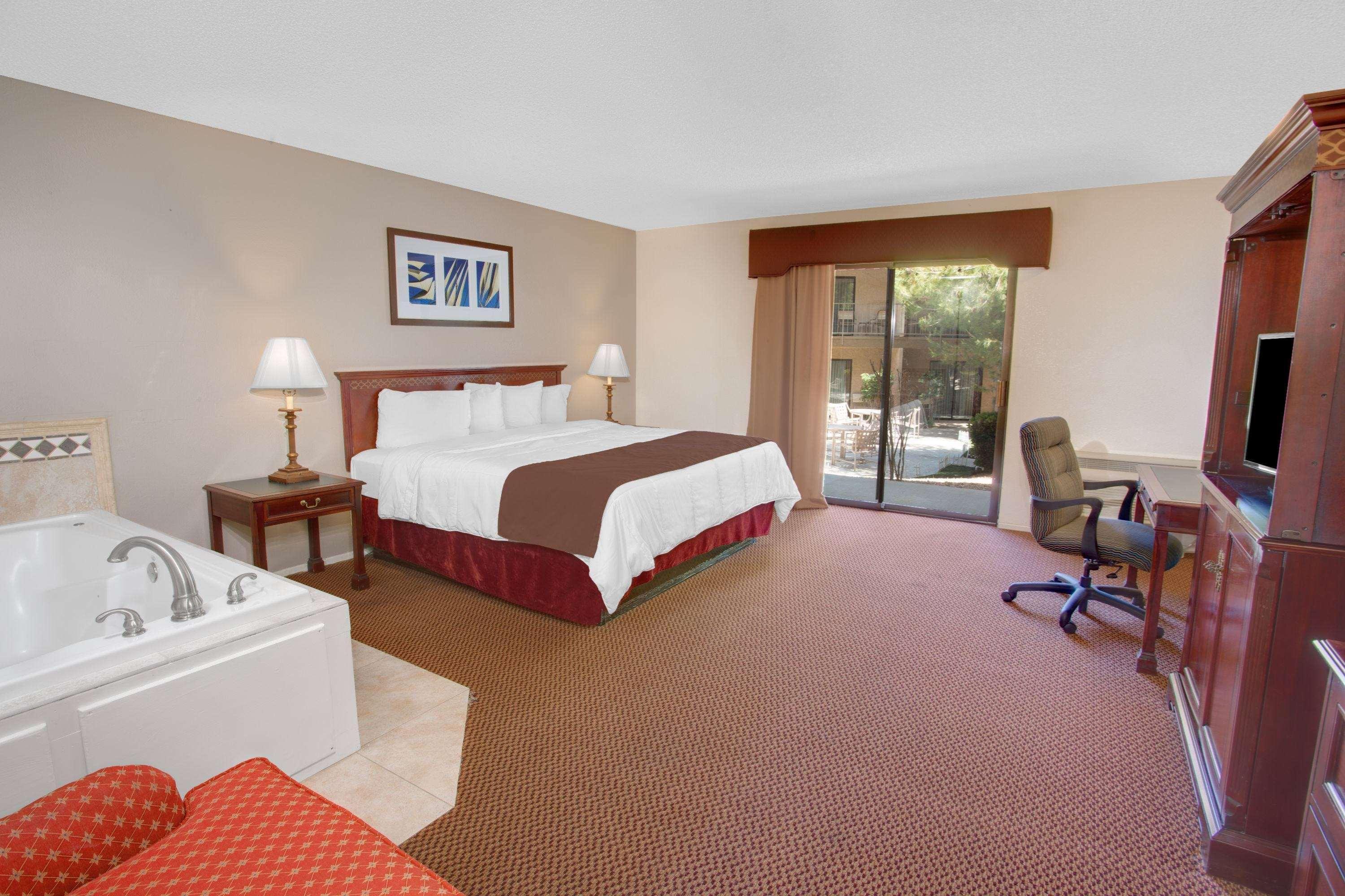 Travelodge Inn & Suites By Wyndham Yucca Valley/Joshua Tree Buitenkant foto