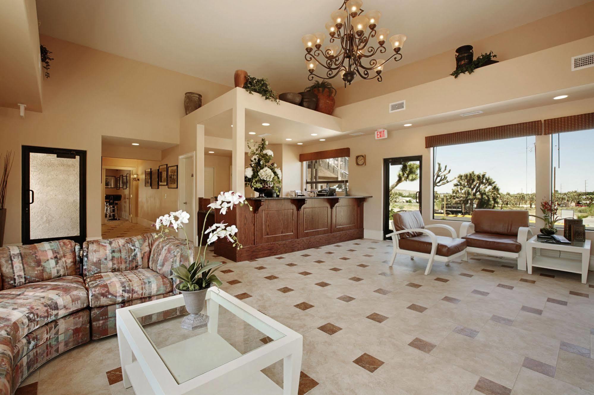 Travelodge Inn & Suites By Wyndham Yucca Valley/Joshua Tree Buitenkant foto