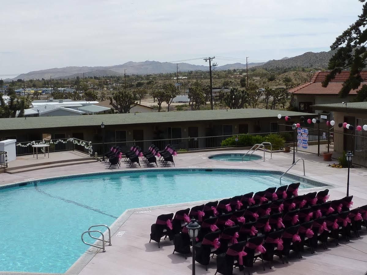 Travelodge Inn & Suites By Wyndham Yucca Valley/Joshua Tree Buitenkant foto
